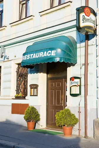 Henry Center Boutique