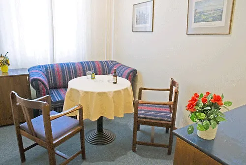 Henry Center Boutique