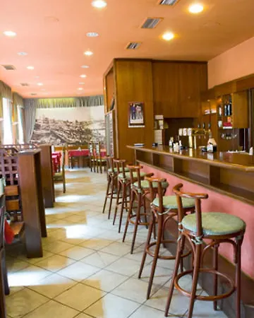 Отель Henry Center Boutique 2*