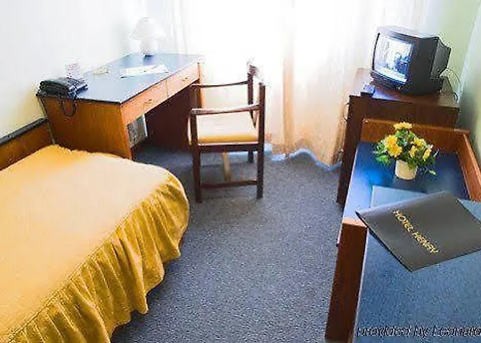 Henry Center Boutique فندق براغ